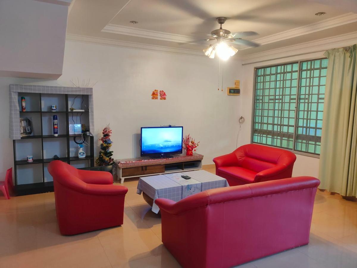Nh Homestay Сибу Экстерьер фото